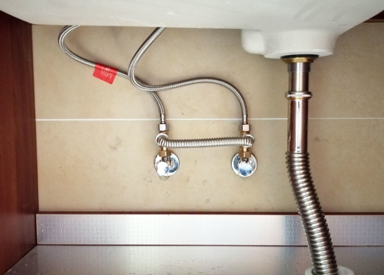 零冷水無回水管安裝圖，使用冷水會(huì)出現(xiàn)熱水嗎？